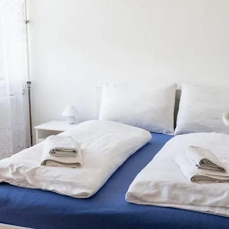 Balatonn Apartmanizeg Closes